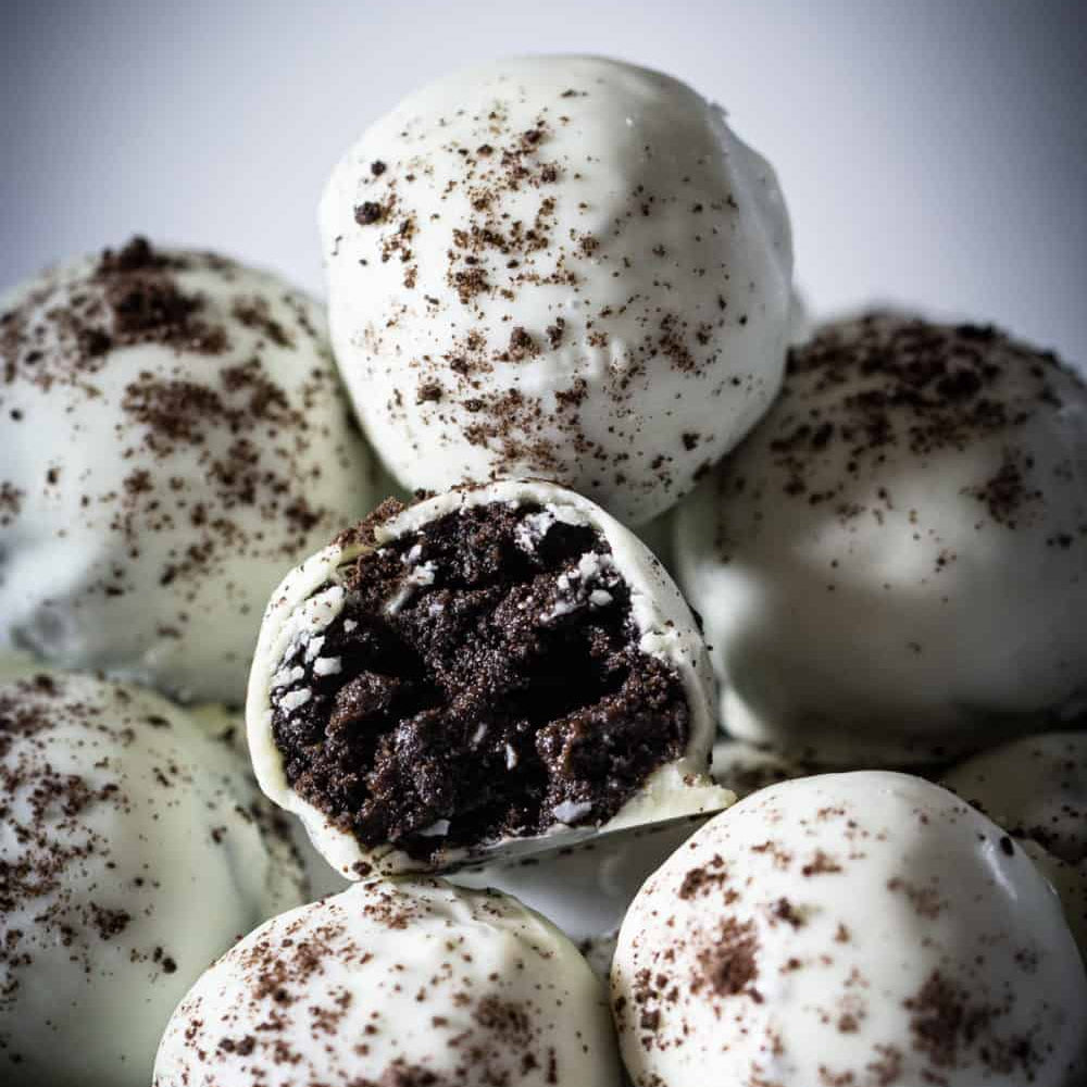 Cookies & Cream Cheesecake